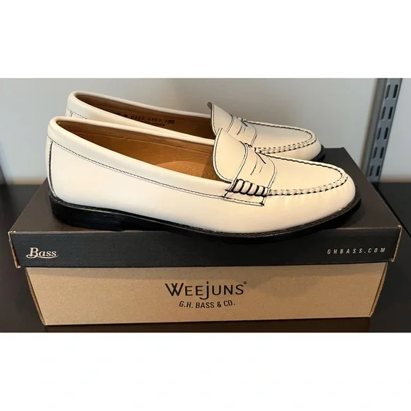 G.H. Bass & Co. White Loafers - Picture 6 of 10
